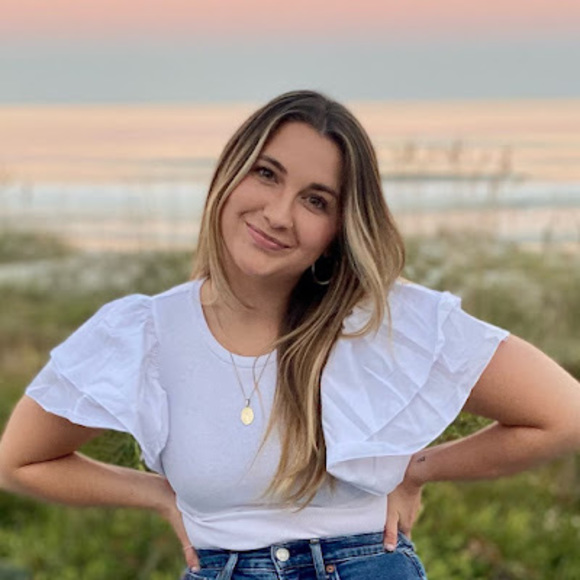 Meet your Posher, Hannah - Picture 1 of 1